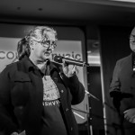 UKCountryRadio.com's Margaret Ann announces Zenne as the recipient of The Gary Perkins Angel Award